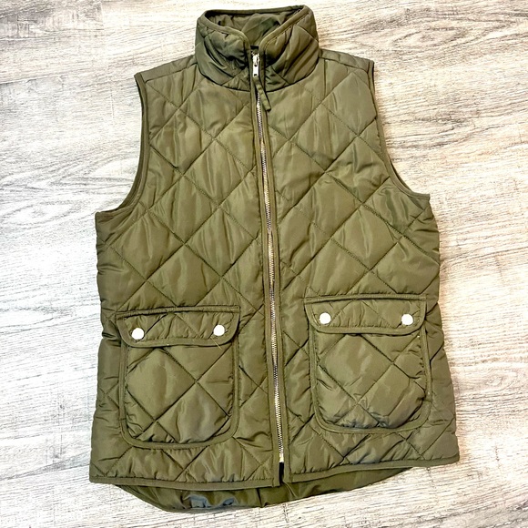 Thread & Supply Jackets & Blazers - Thread & Supply quilted vest - olive green with gold detail. Size small.